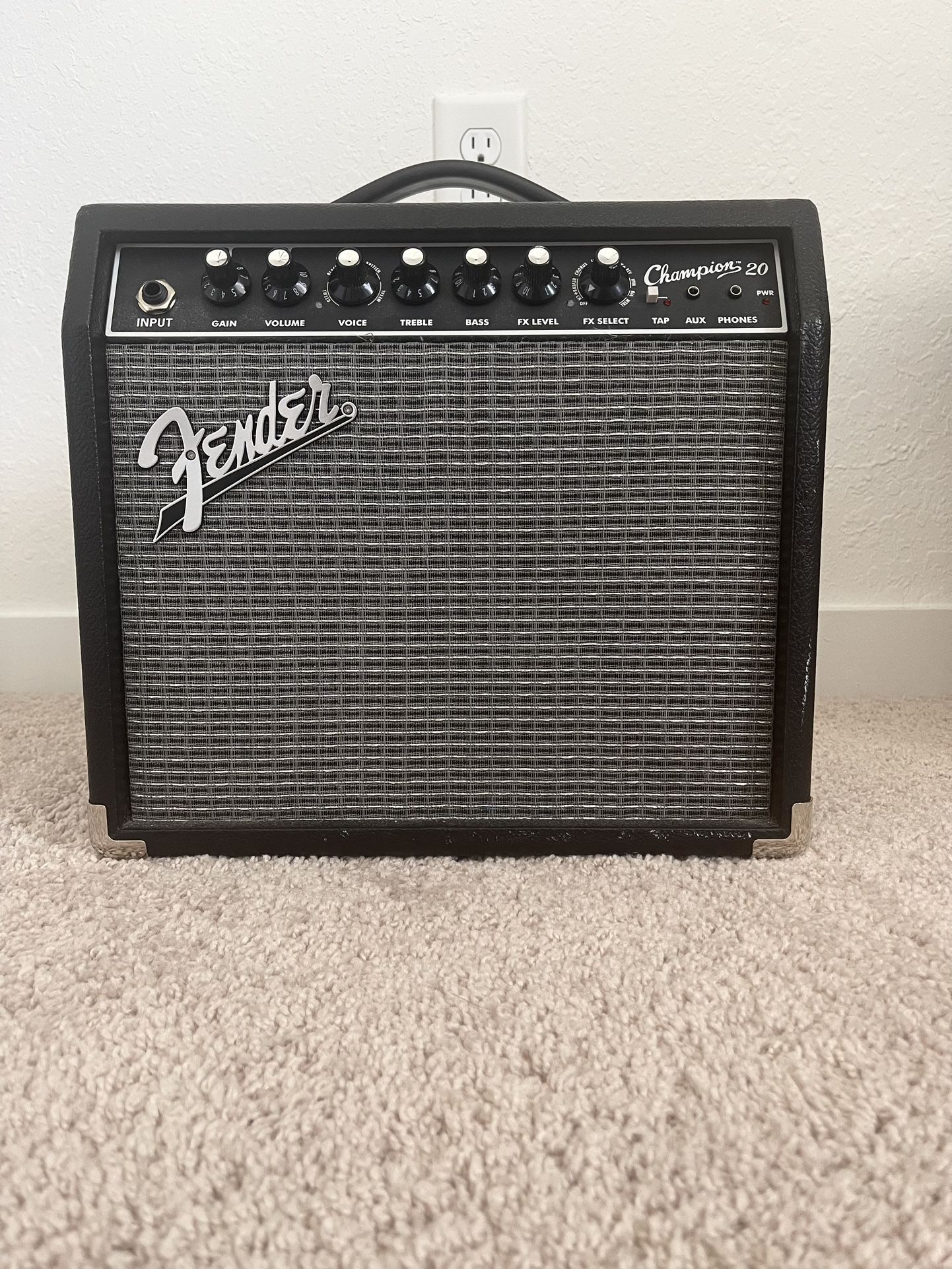 Fender Champion 20 Guitar Amp w/ Power Cord – Great Condition