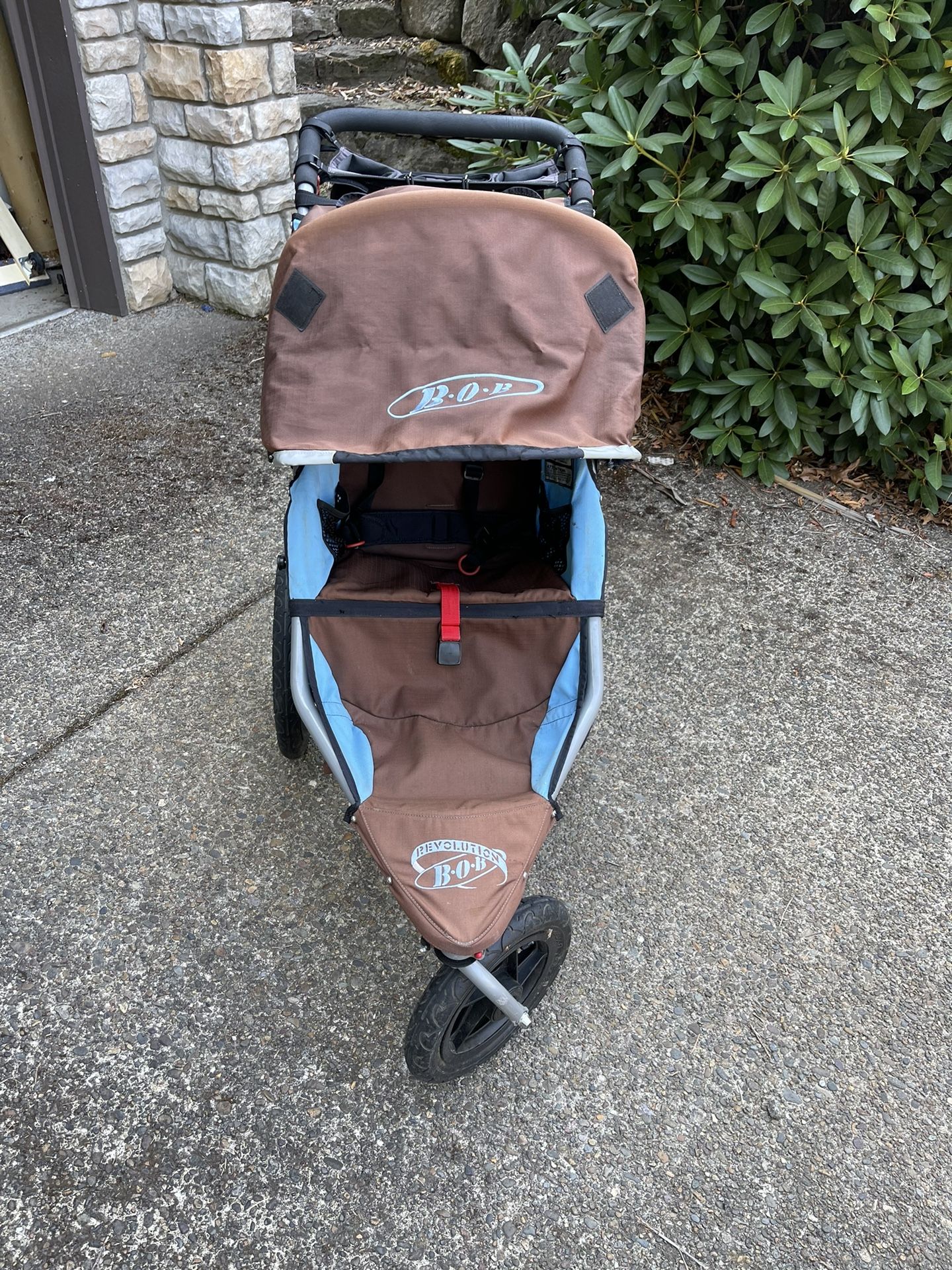 Bob revolution Stroller And Bob Snack Tray 