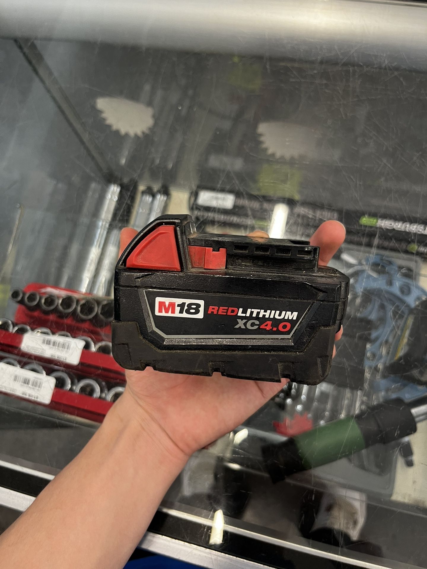 milwaukee m18 red lithium 4.0 tool battery