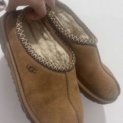 Ugg  Slippers
