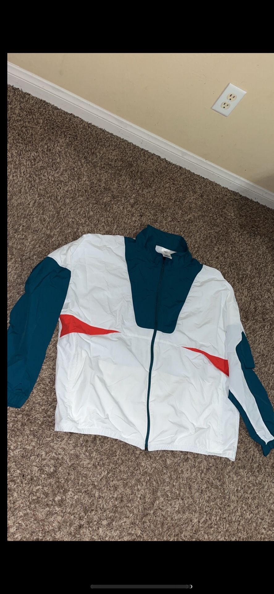 Price Drop! Reebok Windbreaker