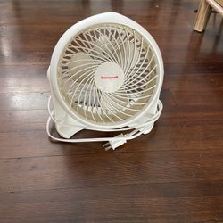 Honey Well Fan
