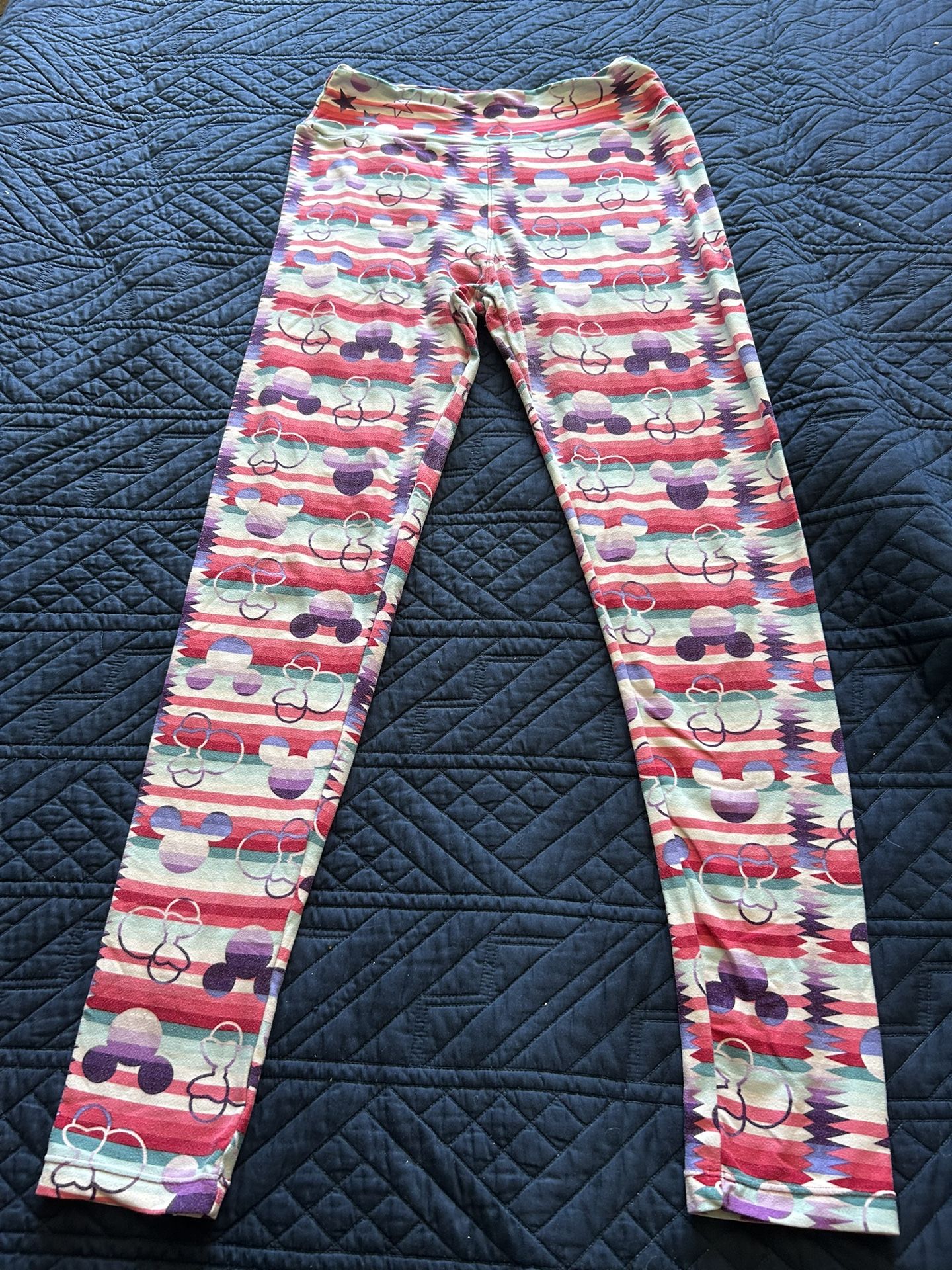 Selling Cute Disney Mini mouse lulaRoe leggings