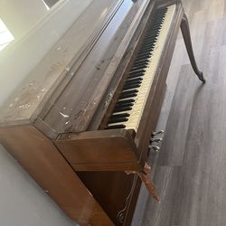 Free piano