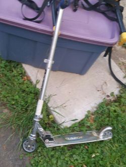 RAZOR SCOOTER