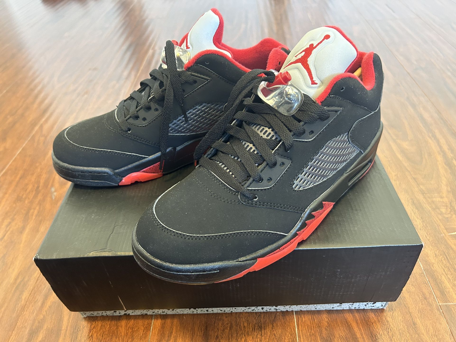 Jordan 5 Low "Retro 90" Sz 9.5 *NEW*