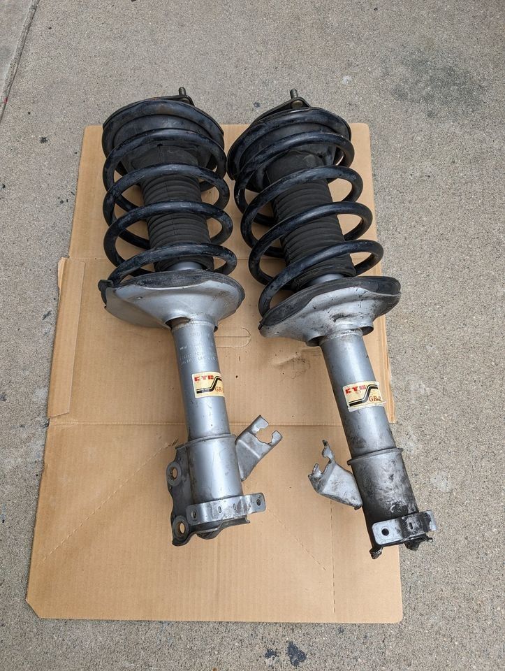 KYB 235059 Excel-G Gas Struts with Springs for 1(contact info removed) Nissan Quest and Mercury Villager