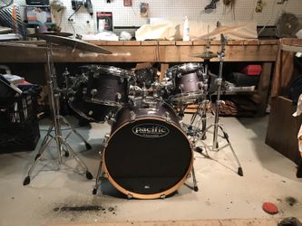 Full Drum Set