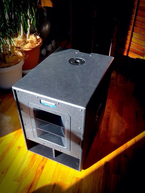 Mackie SWA1501 Powered PA SubWoofer