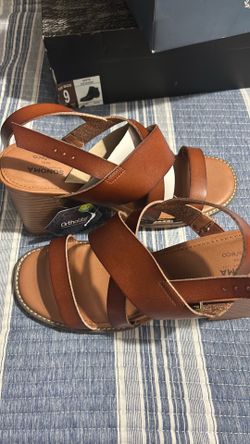 Brand new women’s size 9.5 heels