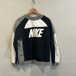 Nike Colorblock Crewneck Sweatshirt Gray White Black Size L