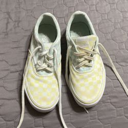 Girls Van Brand Tennis Shoes 