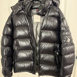 Moncler Maya Size 2XL/XL