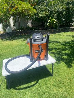 Like New Ridgid  16 Gal. 5HP  Dry Vac