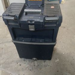 Tool Box Whit Wheels. 25x18.