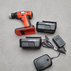 Black & Decker 18V Drill Kit 
