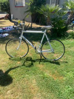 Vintage Klein Quantum Road Bike – Aluminum Frame – Rare White – $500 OBO