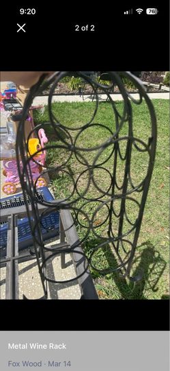 Metal wine rack
