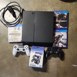 Sony Playstation 4 1tb ,3 Games ,2 Controllers. 