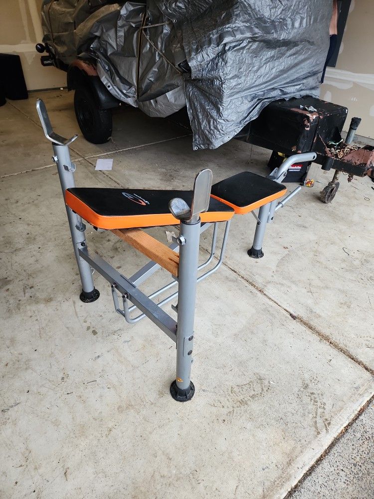Free Weight Bench