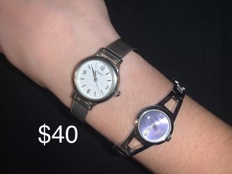 Woman’s FOSSIL watches