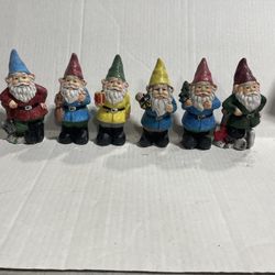 6 Concrete Hand Painted Christmas Garden Gnomes New