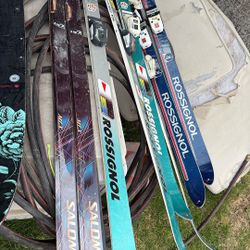 4 Sets Of Skis
