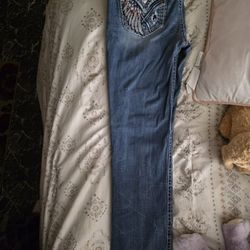 MISS ME'S LADIES BUCKLE JEANS  (I Live In LACEY WA. 