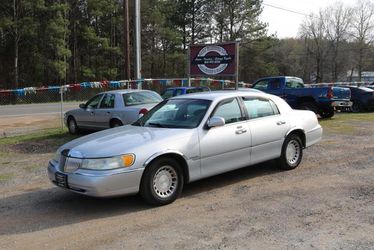 2000 Lincoln Town Car