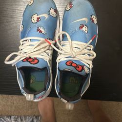 Hello kitty Nike 