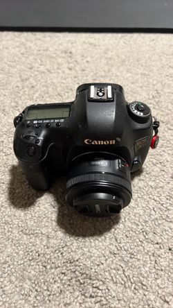 Canon 5D mkiii with EF 50mm 1.8 lens