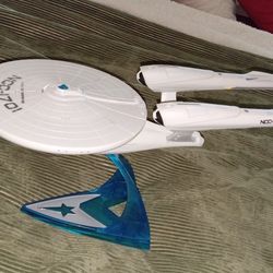 Original Mint Condition Factory Star Trek Uss Enterprise Ncc-1701-D 