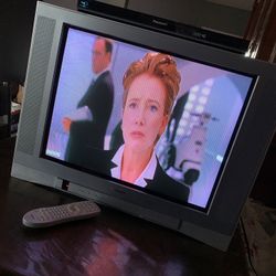 24in Toshiba CRT Tv 