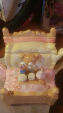 Tea pot