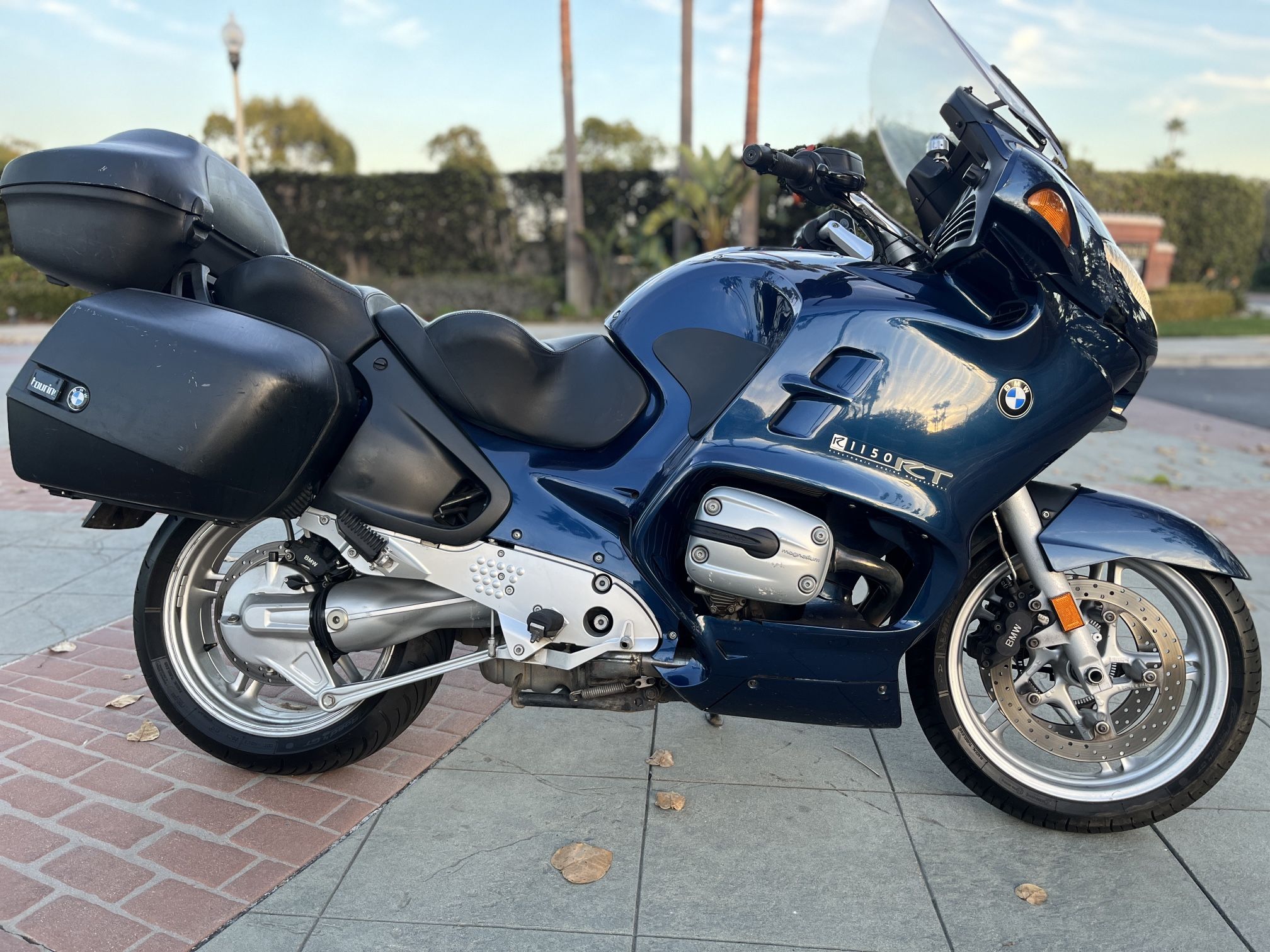 2004 BMW R1150RT for Sale in Huntington Beach, CA - OfferUp