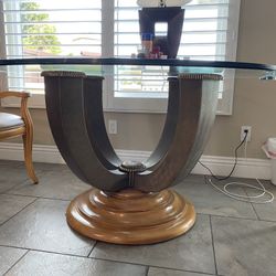 Designer Bernhardt Dining Table With 4 Chairs