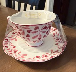 Heart Teacup and Saucer 💗♥️