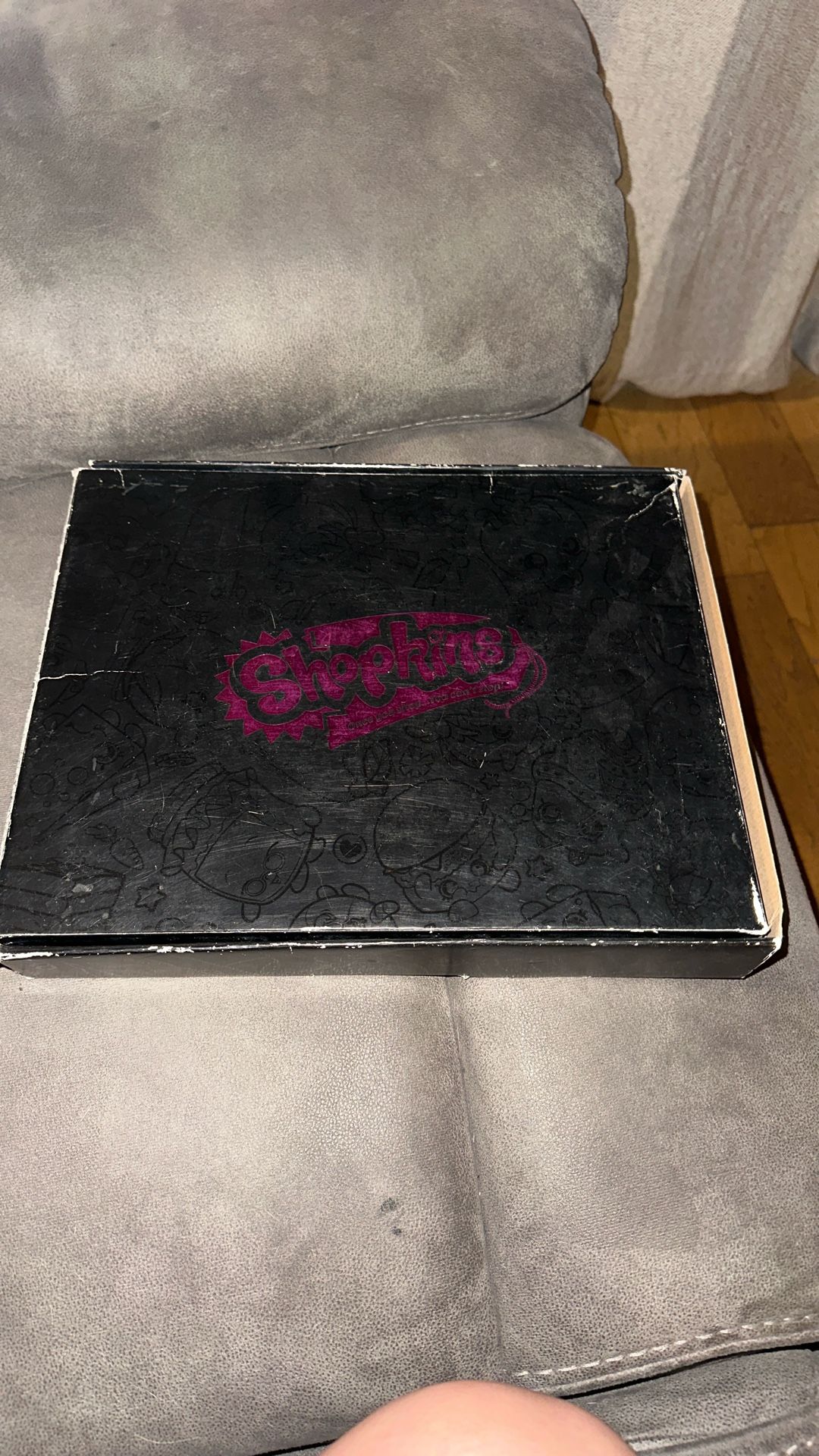 Shopkins Limited Edition Box