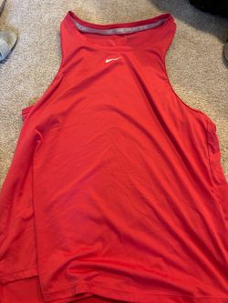 Nike tank women’s
