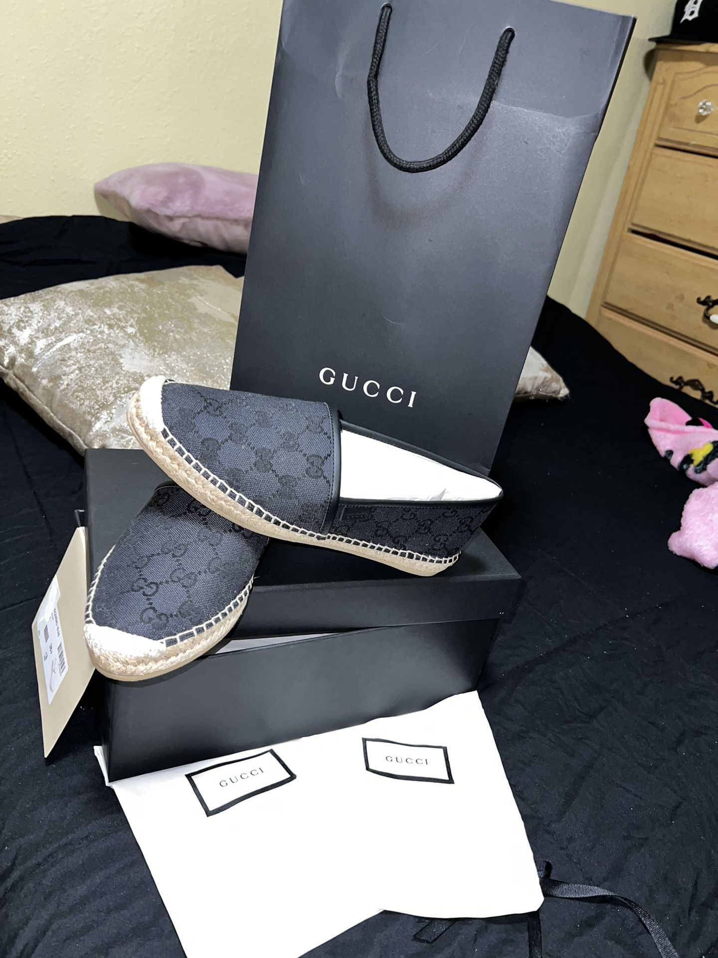 Gucci Shoes Women 
