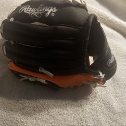 Rawlings Players Series Model PL95DSW 9 1/2" Youth Glove - New