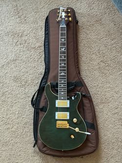 PRS . Electric Guitar Green with Gold Hardware with Tremelo