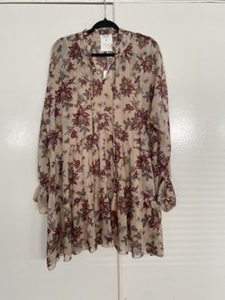 NWT Above Knee Long Sleeve Dress | Medium