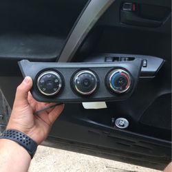 Ac Heater Climate Control For 2017 RAV4 