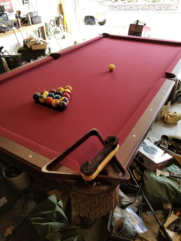 Olhausen pool table