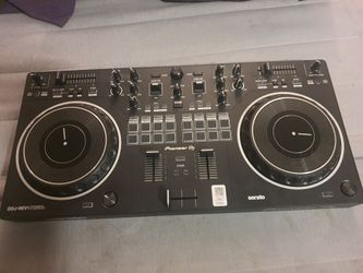 Pioneer DJ DDJ-REV1 DJ Controller