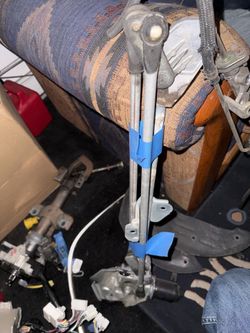 Evo 8 Evo 9 Oem windshield wiper arms and motor