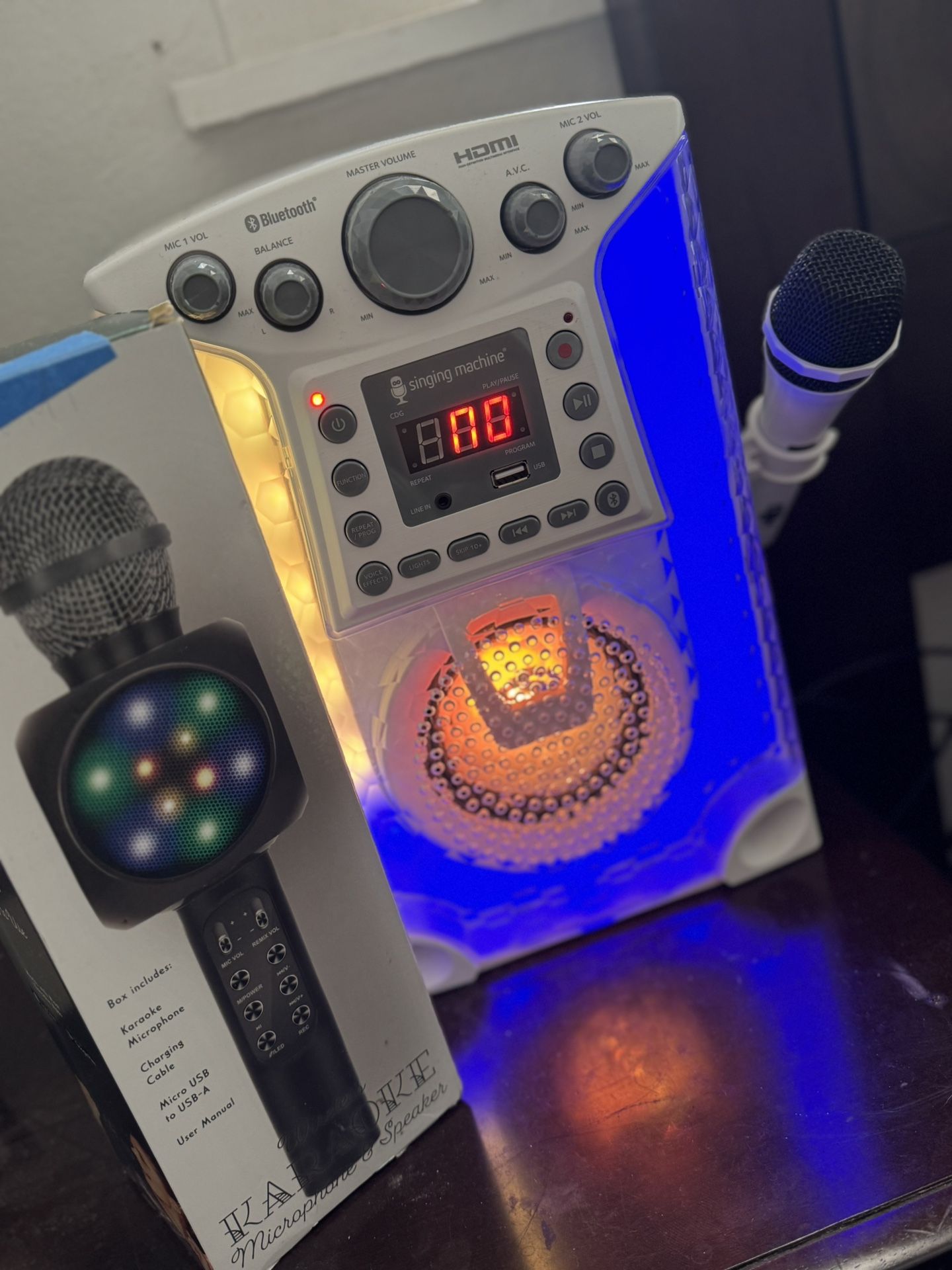 Karaoke/ Singing Machine With Microphones