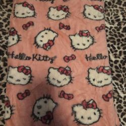 Hello Kitty Blanket