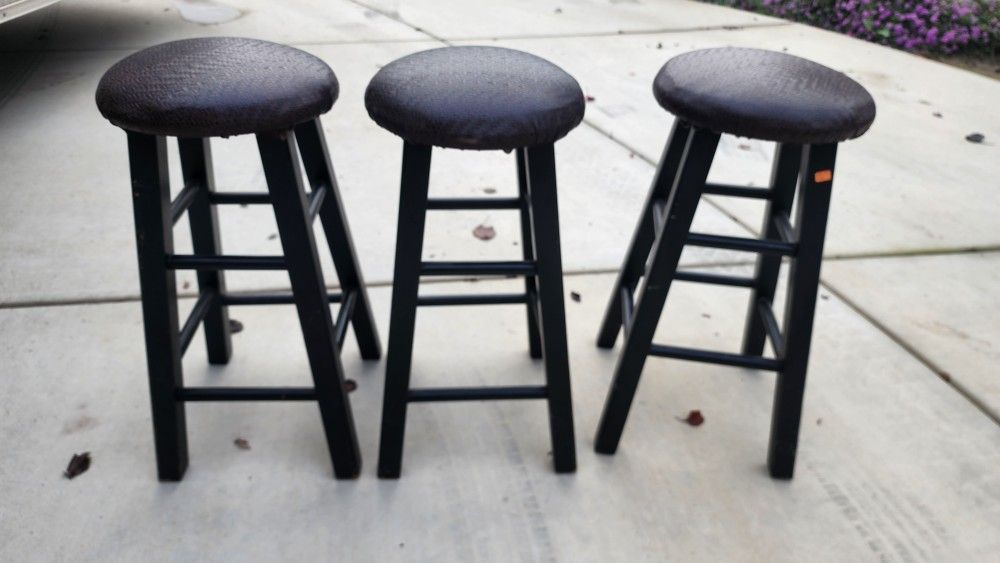 24" Tall Bar Stools